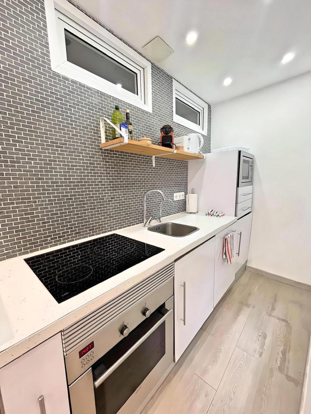 Excellent Location Malaga Centro Historico 2 Bed Flatアパートメント エクステリア 写真
