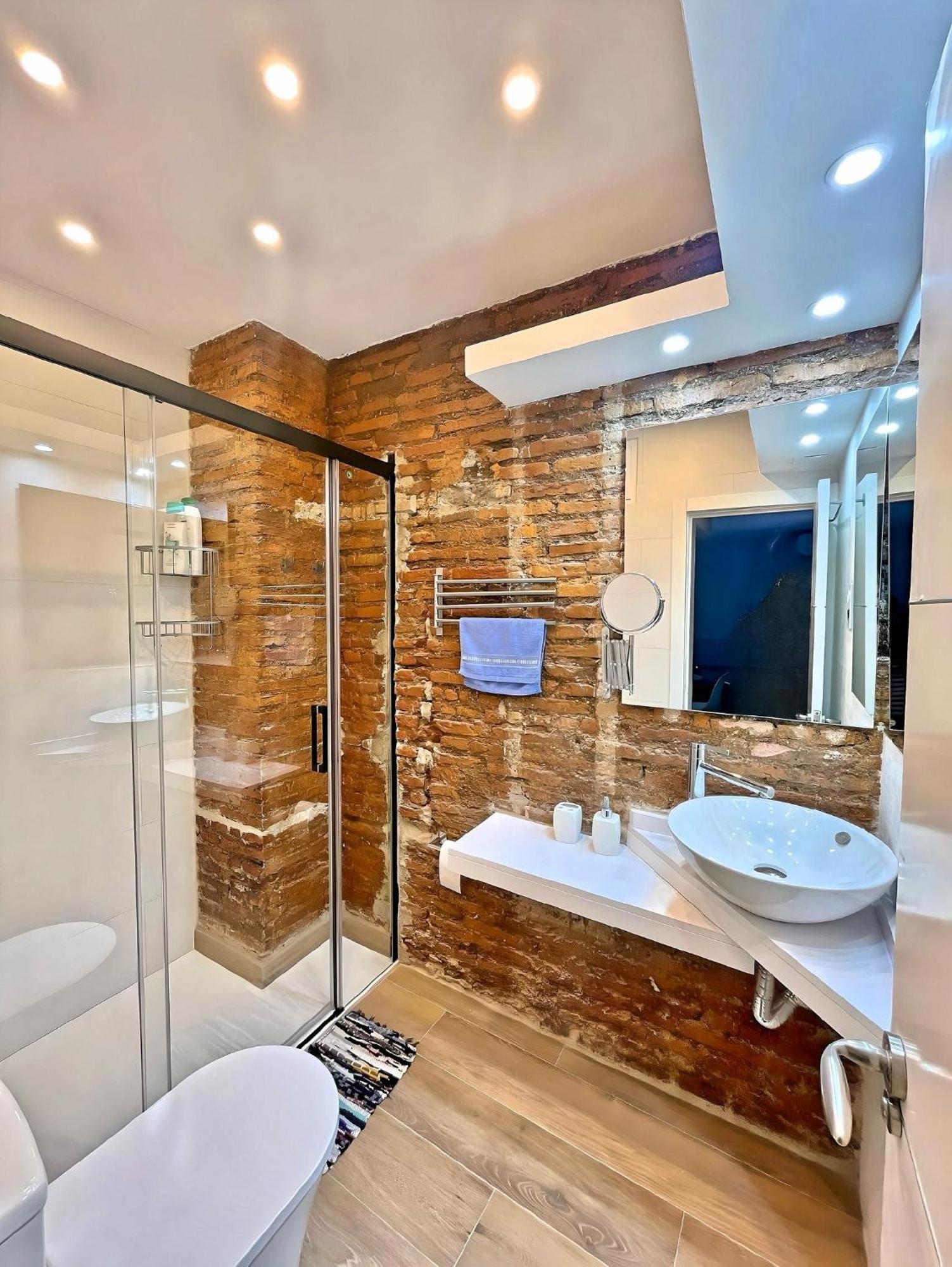 Excellent Location Malaga Centro Historico 2 Bed Flatアパートメント エクステリア 写真